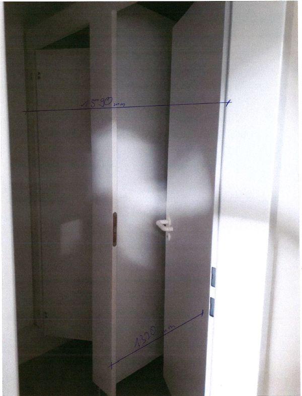 Ungrund-WC-Trennwand 2er Kabine