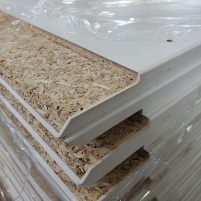 PB 04/3 Paßblende Wand, 2998 x 300 x 16,  4 x Kante, Unten mit Sockelausfräsung