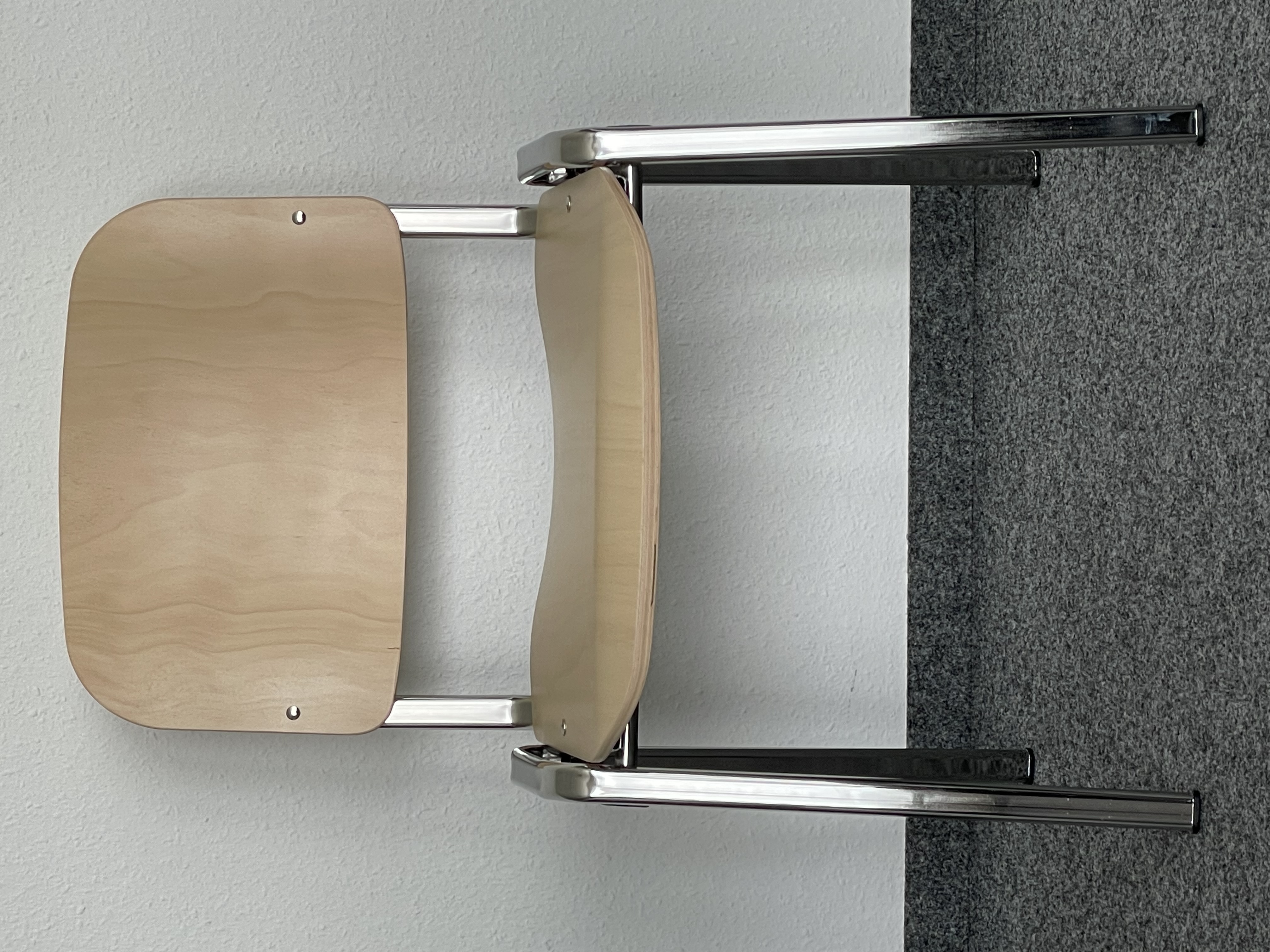 Holz-Stapelstuhl Ovalrohr