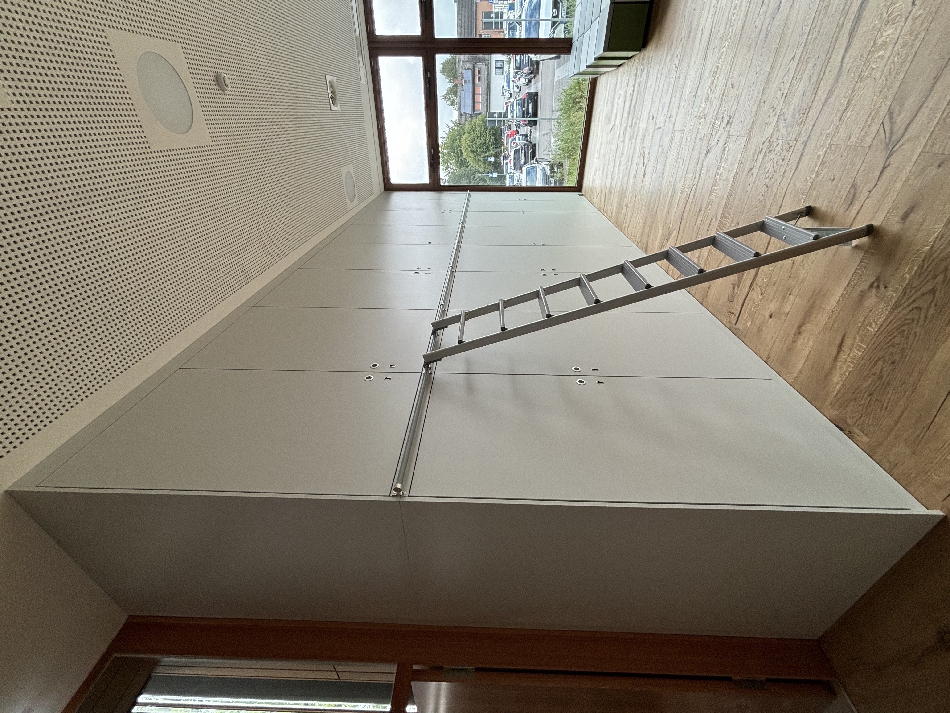 Schulraummöbel individuell getischlert