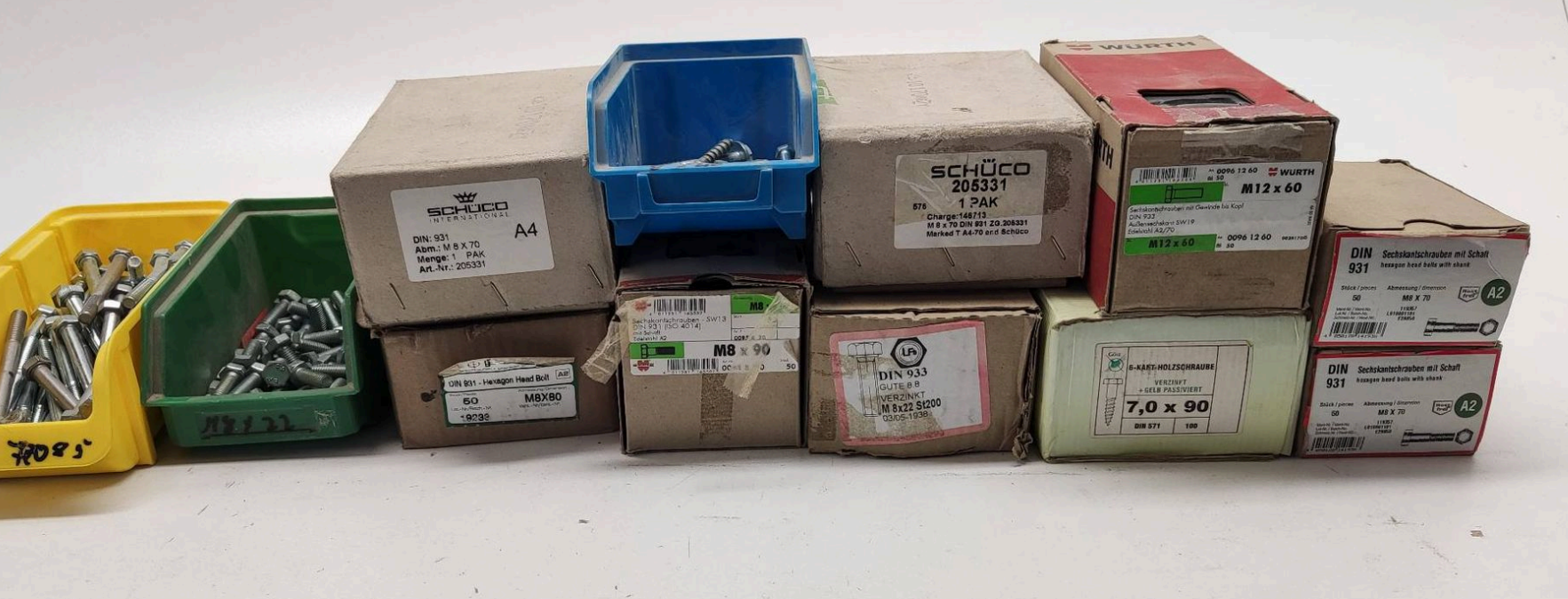 18,7 kg Sechskantschrauben I TO126