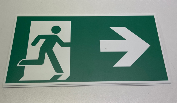 40/20 cm  Rettungszeichen, Notausgang rechts - ASR A1.3 DIN EN ISO 7010 | Kunststoff I LL4130