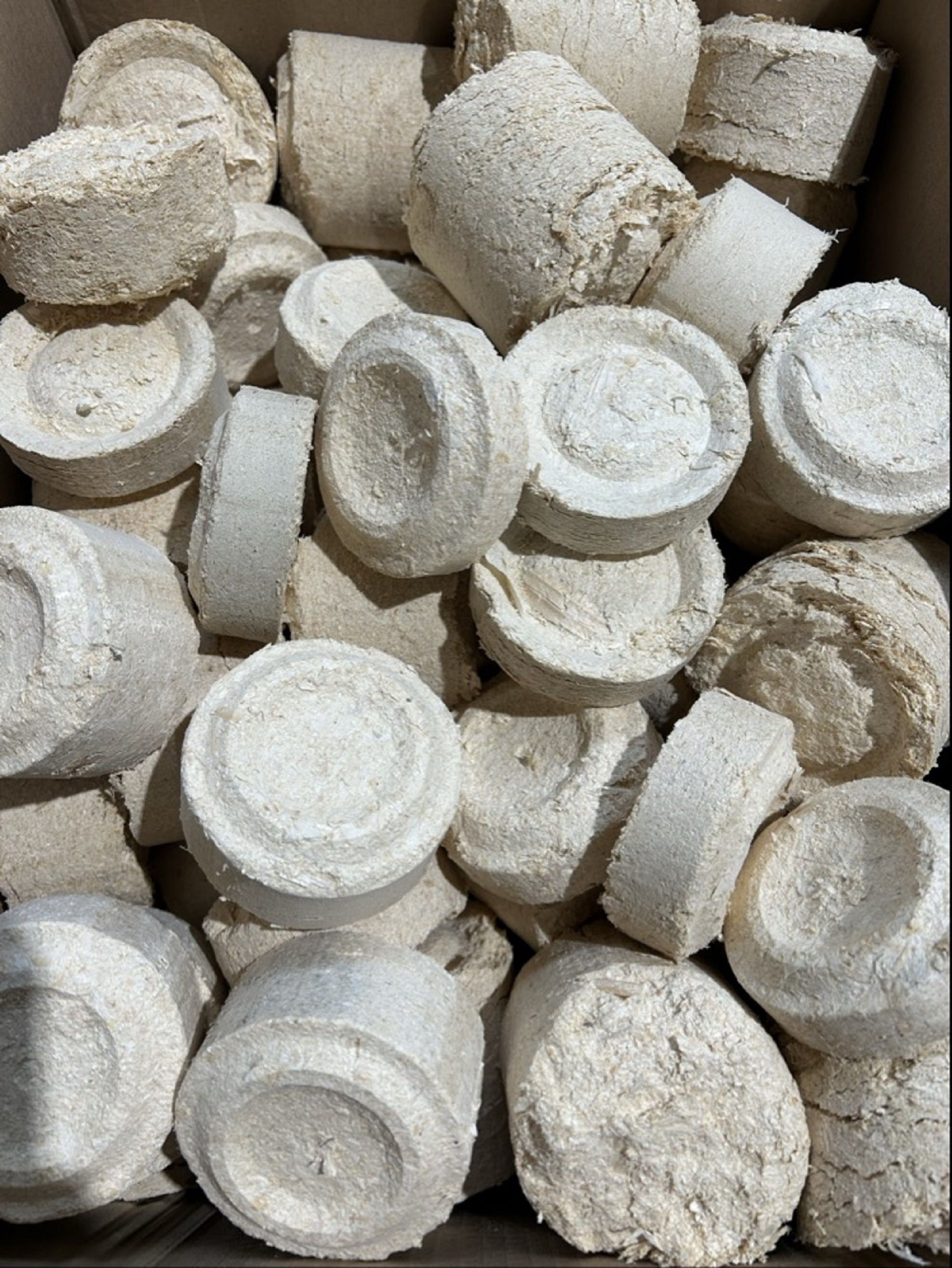 Brennholzbriketts